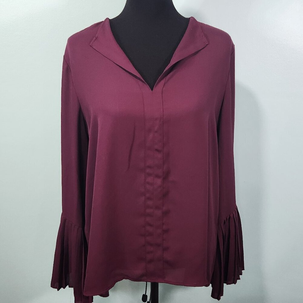 London Times Purple Flare Sleeve Blouse Large
Lot I